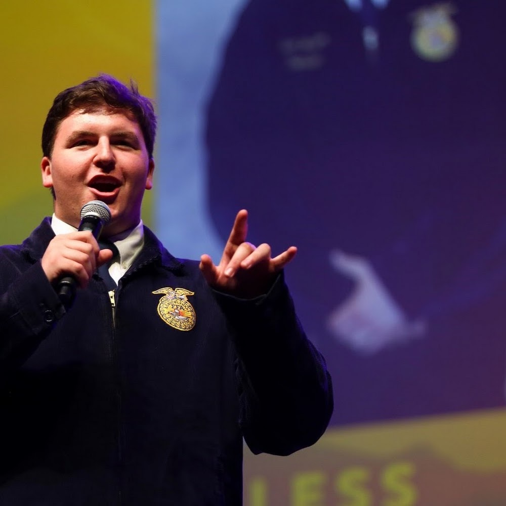 Meet your Posher, Evan